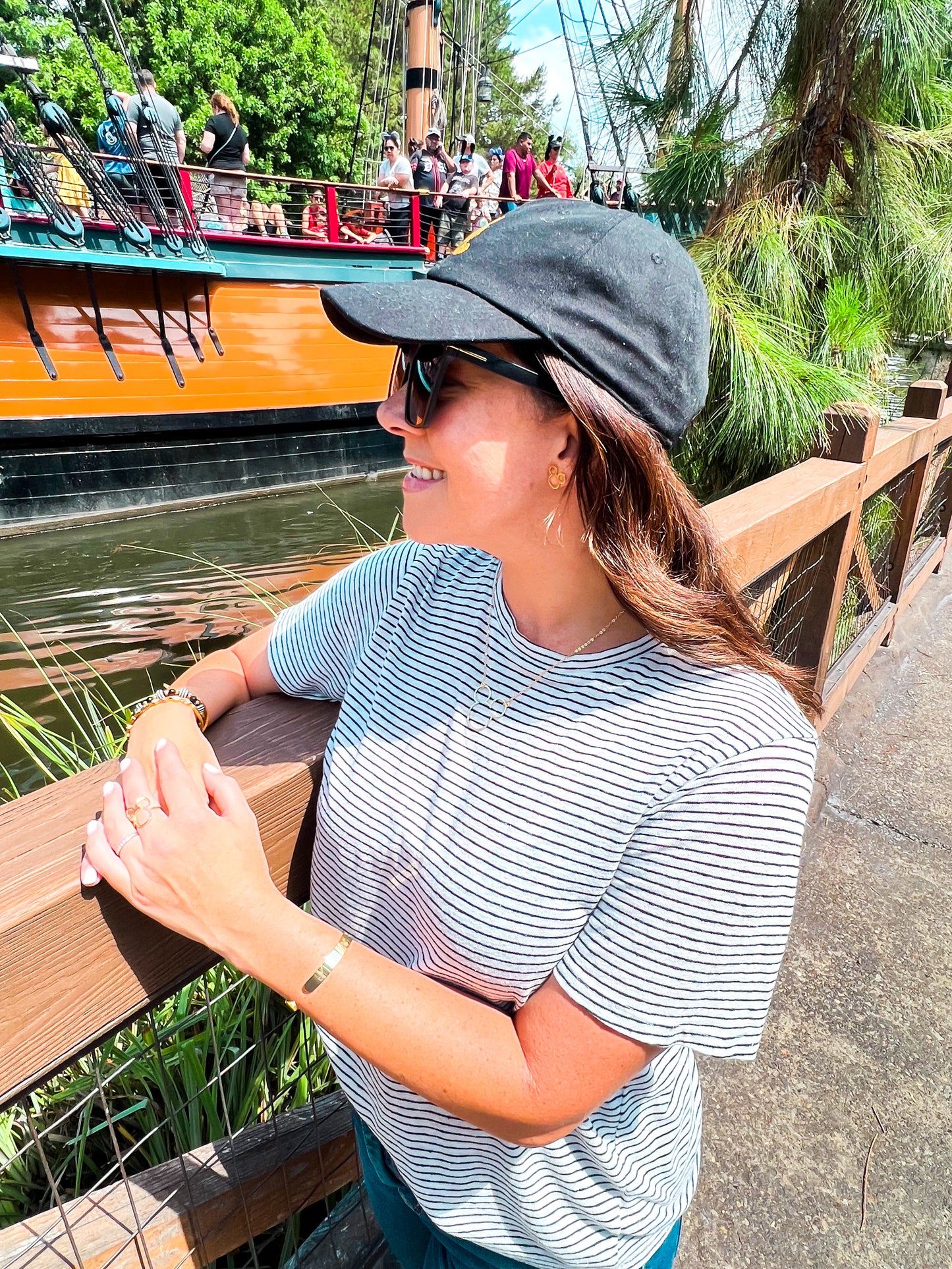 GoldMouse Cutout Necklace